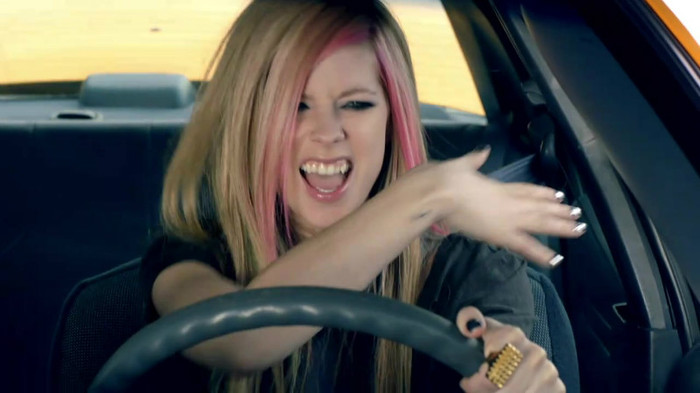 Avril Lavigne - What The Hell_youtube_original 1009