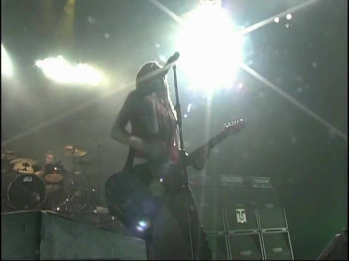 Bonez Tour Documentary [HD] Part2 - Avril Lavigne 1079