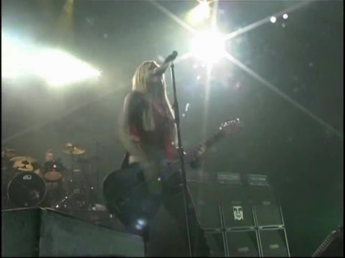 Bonez Tour Documentary [HD] Part2 - Avril Lavigne 1080