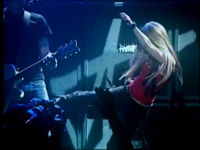 Bonez Tour Documentary [HD] Part2 - Avril Lavigne 2557