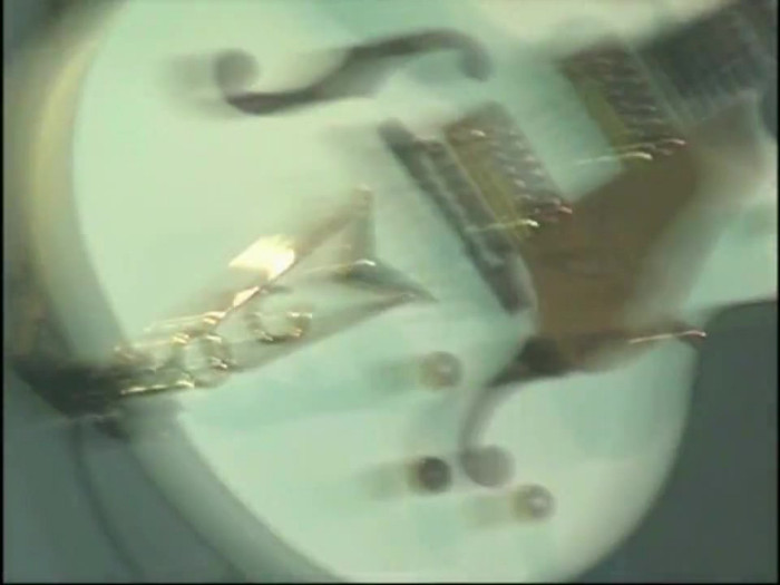 Bonez Tour Documentary [HD] Part2 - Avril Lavigne 2092