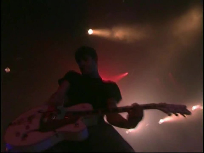 Bonez Tour Documentary [HD] Part2 - Avril Lavigne 1583