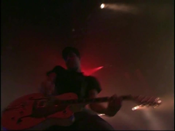 Bonez Tour Documentary [HD] Part2 - Avril Lavigne 1587 - Avril - Lavigne - 2008 - Bonez - Tour - Documentary - oo4