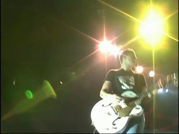 Bonez Tour Documentary [HD] Part2 - Avril Lavigne 2102