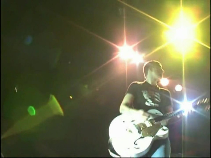 Bonez Tour Documentary [HD] Part2 - Avril Lavigne 2103