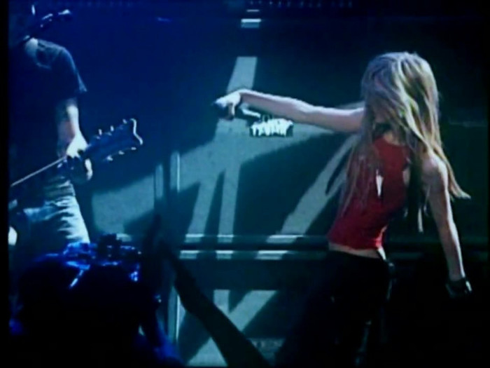 Bonez Tour Documentary [HD] Part2 - Avril Lavigne 2574