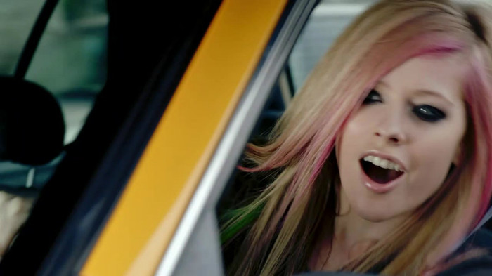 Avril Lavigne - What The Hell_youtube_original 0761