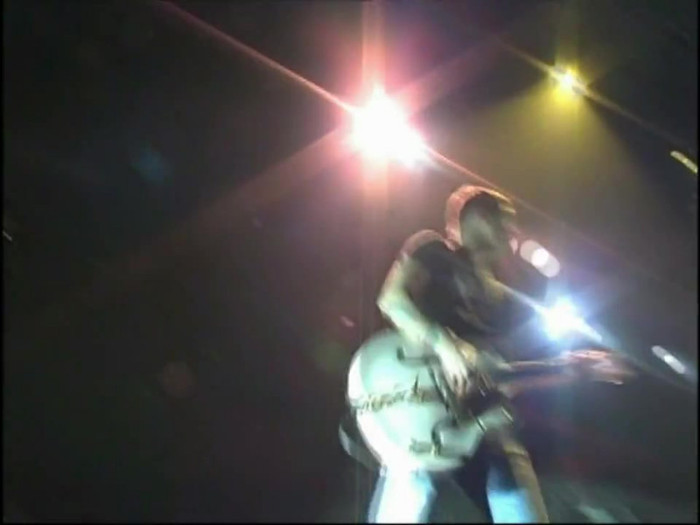 Bonez Tour Documentary [HD] Part2 - Avril Lavigne 2108