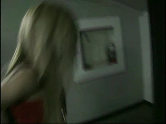 Bonez Tour Documentary [HD] Part2 - Avril Lavigne 0153