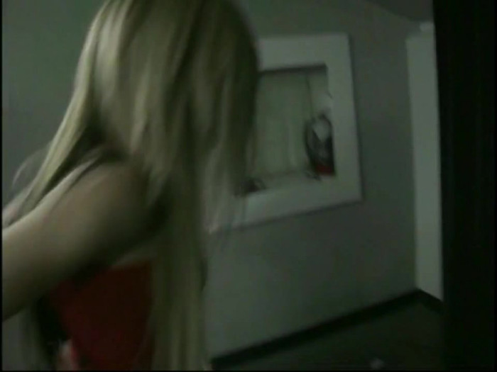 Bonez Tour Documentary [HD] Part2 - Avril Lavigne 0155