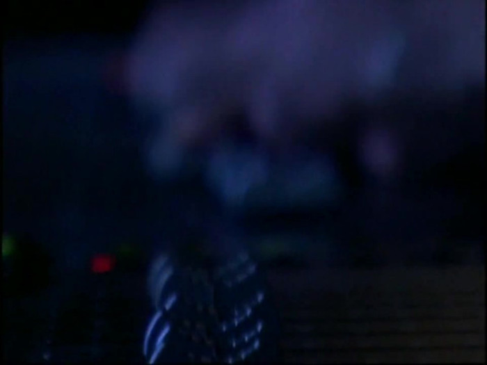 Bonez Tour Documentary [HD] Part2 - Avril Lavigne 0637 - Avril - Lavigne - 2008 - Bonez - Tour - Documentary - oo2