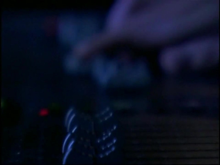 Bonez Tour Documentary [HD] Part2 - Avril Lavigne 0643 - Avril - Lavigne - 2008 - Bonez - Tour - Documentary - oo2