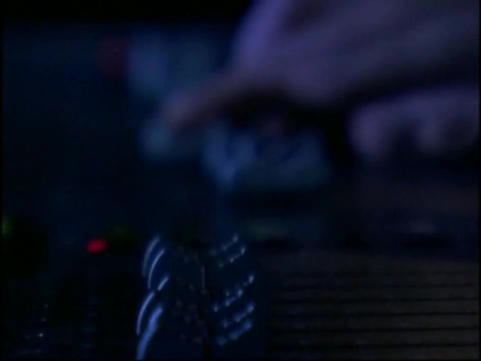 Bonez Tour Documentary [HD] Part2 - Avril Lavigne 0644 - Avril - Lavigne - 2008 - Bonez - Tour - Documentary - oo2