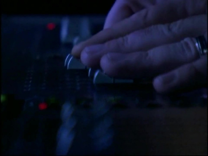 Bonez Tour Documentary [HD] Part2 - Avril Lavigne 0651