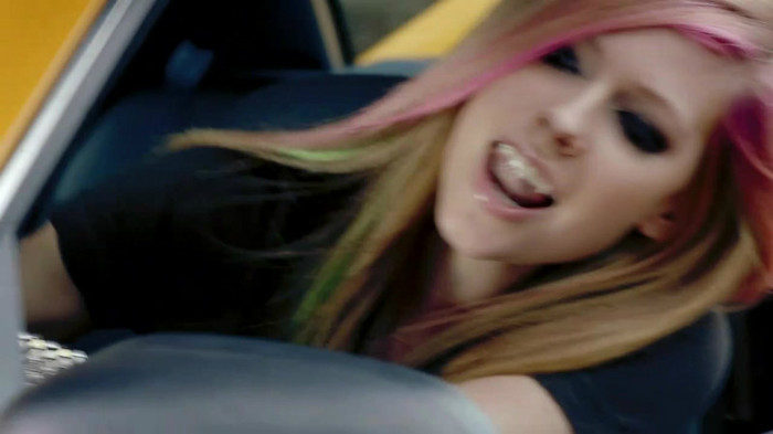 Avril Lavigne - What The Hell_youtube_original 0769
