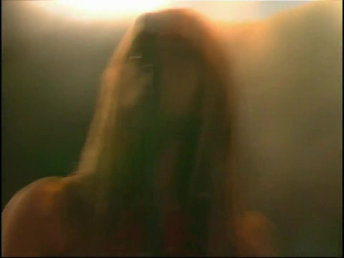 Bonez Tour Documentary [HD] Part2 - Avril Lavigne 2131 - Avril - Lavigne - 2008 - Bonez - Tour - Documentary - oo5