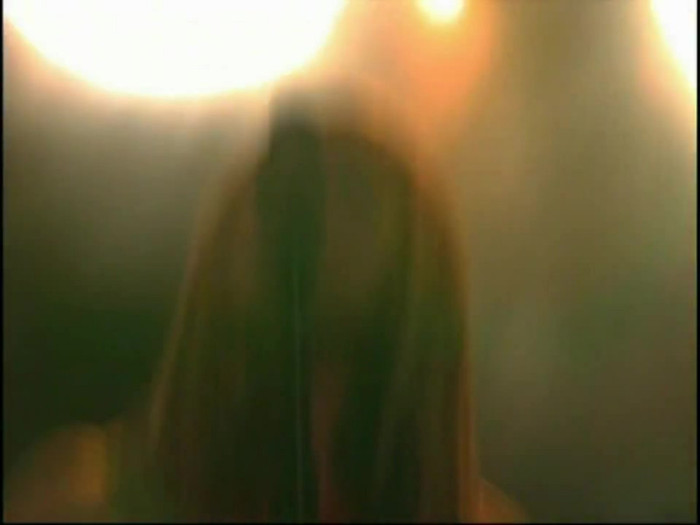 Bonez Tour Documentary [HD] Part2 - Avril Lavigne 2132 - Avril - Lavigne - 2008 - Bonez - Tour - Documentary - oo5