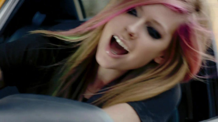 Avril Lavigne - What The Hell_youtube_original 0771