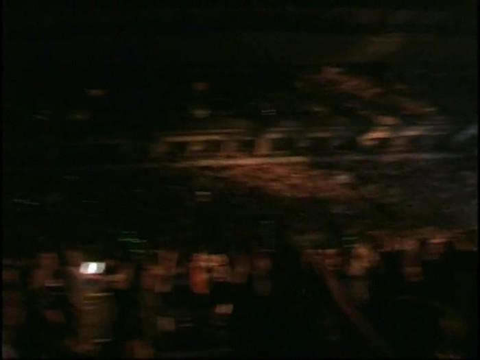 Bonez Tour Documentary [HD] Part2 - Avril Lavigne 0673