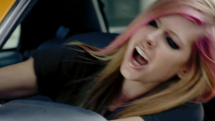 Avril Lavigne - What The Hell_youtube_original 0777