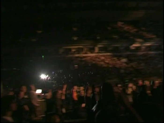 Bonez Tour Documentary [HD] Part2 - Avril Lavigne 0675