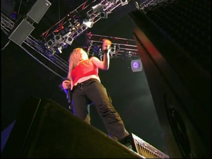 Bonez Tour Documentary [HD] Part2 - Avril Lavigne 2623 - Avril - Lavigne - 2008 - Bonez - Tour - Documentary - oo6