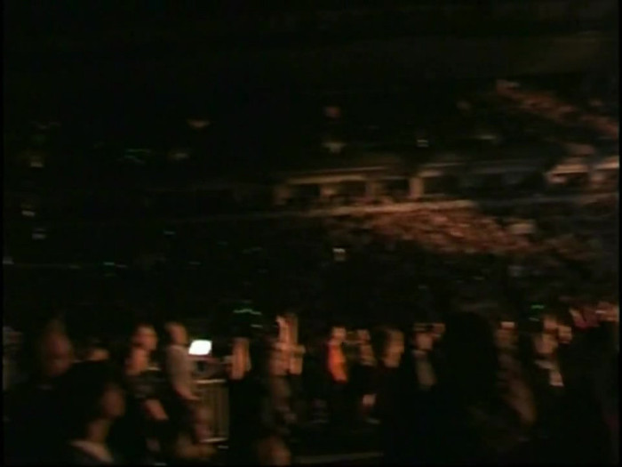 Bonez Tour Documentary [HD] Part2 - Avril Lavigne 0679 - Avril - Lavigne - 2008 - Bonez - Tour - Documentary - oo2