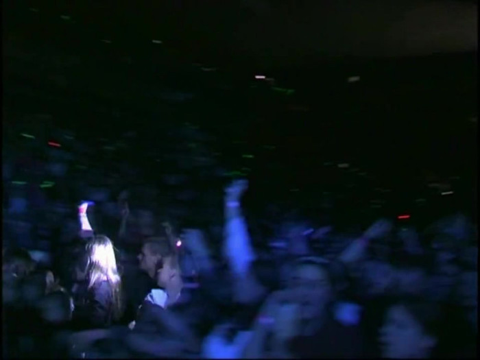 Bonez Tour Documentary [HD] Part2 - Avril Lavigne 1157 - Avril - Lavigne - 2008 - Bonez - Tour - Documentary - oo3