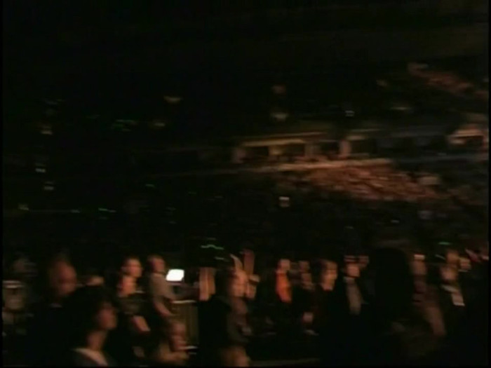 Bonez Tour Documentary [HD] Part2 - Avril Lavigne 0681