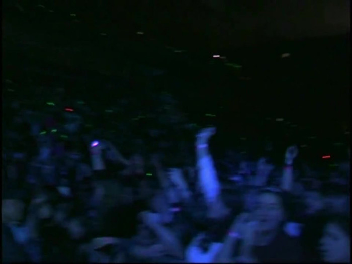 Bonez Tour Documentary [HD] Part2 - Avril Lavigne 1160 - Avril - Lavigne - 2008 - Bonez - Tour - Documentary - oo3
