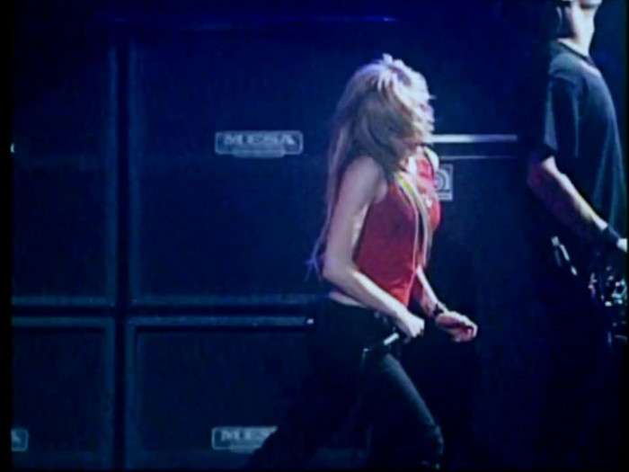 Bonez Tour Documentary [HD] Part2 - Avril Lavigne 2630 - Avril - Lavigne - 2008 - Bonez - Tour - Documentary - oo6