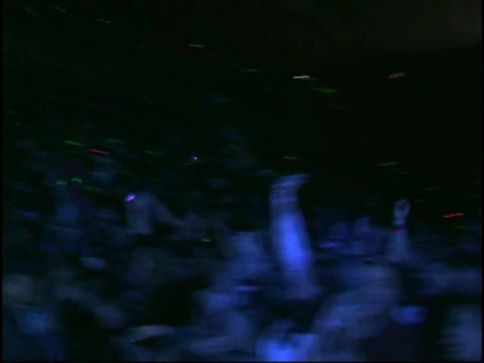 Bonez Tour Documentary [HD] Part2 - Avril Lavigne 1161 - Avril - Lavigne - 2008 - Bonez - Tour - Documentary - oo3