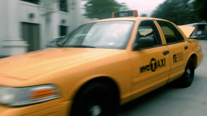 Avril Lavigne - What The Hell_youtube_original 0780