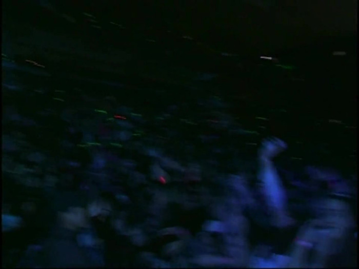 Bonez Tour Documentary [HD] Part2 - Avril Lavigne 1168 - Avril - Lavigne - 2008 - Bonez - Tour - Documentary - oo3