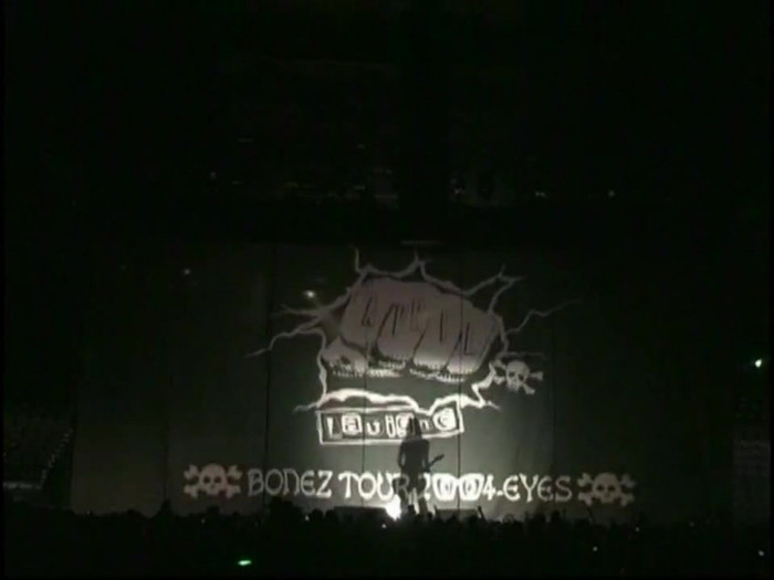 Bonez Tour Documentary [HD] Part2 - Avril Lavigne 0701