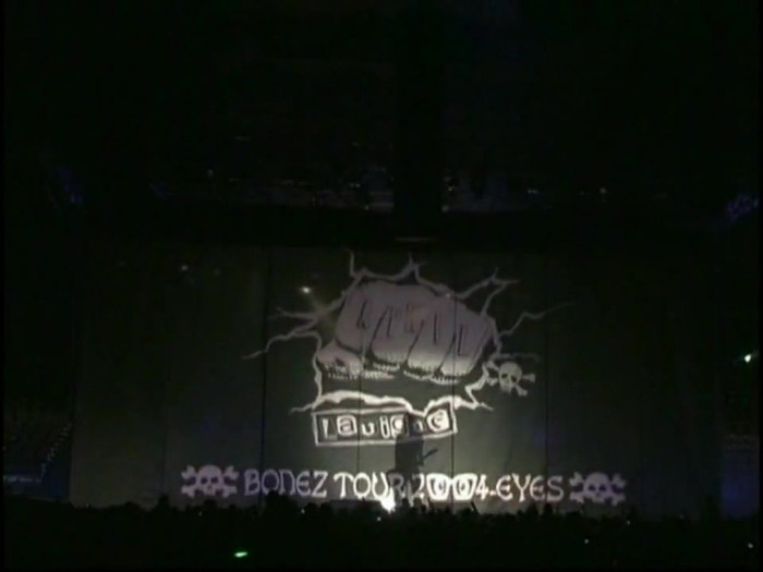 Bonez Tour Documentary [HD] Part2 - Avril Lavigne 0703