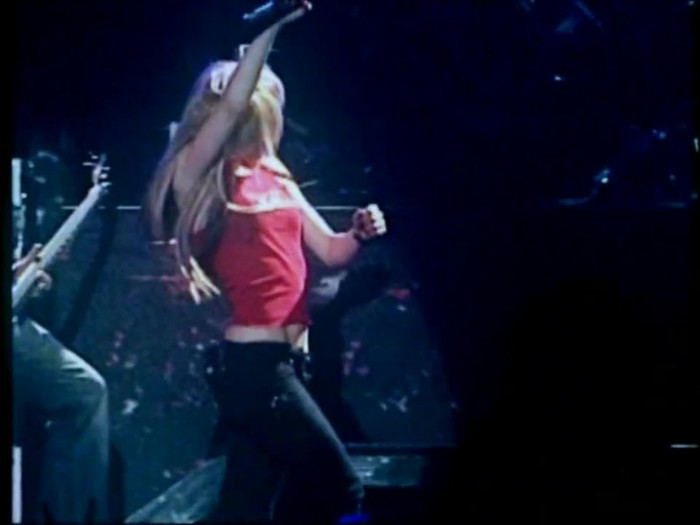 Bonez Tour Documentary [HD] Part2 - Avril Lavigne 2657 - Avril - Lavigne - 2008 - Bonez - Tour - Documentary - oo6