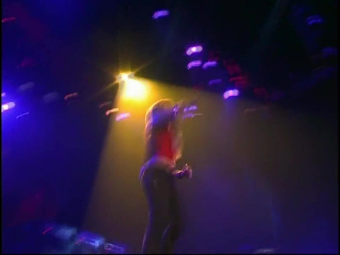 Bonez Tour Documentary [HD] Part2 - Avril Lavigne 2181