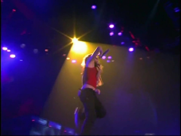 Bonez Tour Documentary [HD] Part2 - Avril Lavigne 2184 - Avril - Lavigne - 2008 - Bonez - Tour - Documentary - oo5