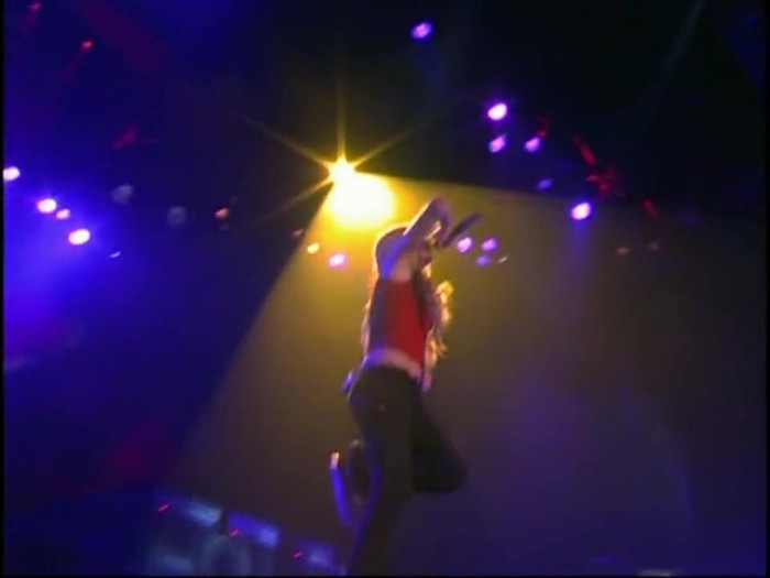 Bonez Tour Documentary [HD] Part2 - Avril Lavigne 2186