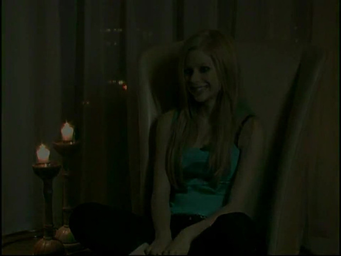 Bonez Tour Documentary [HD] Part2 - Avril Lavigne 0237