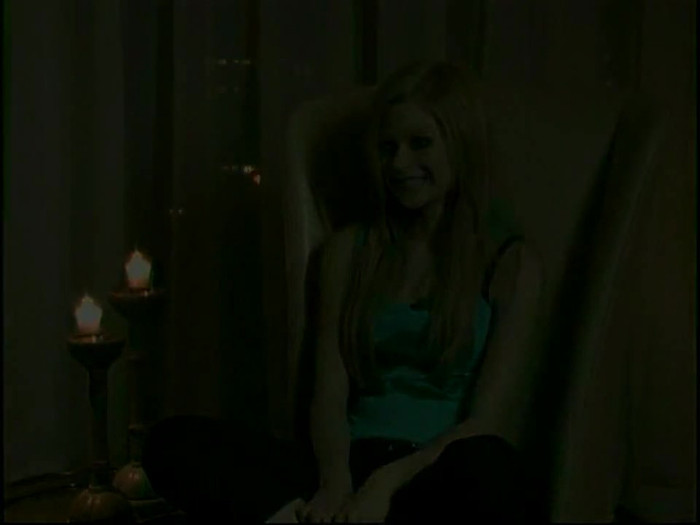Bonez Tour Documentary [HD] Part2 - Avril Lavigne 0239