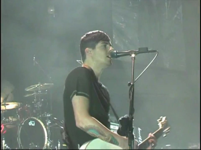 Bonez Tour Documentary [HD] Part2 - Avril Lavigne 1200 - Avril - Lavigne - 2008 - Bonez - Tour - Documentary - oo3