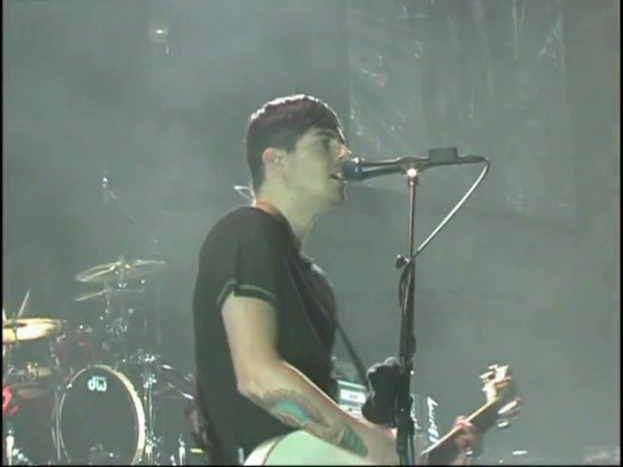 Bonez Tour Documentary [HD] Part2 - Avril Lavigne 1201 - Avril - Lavigne - 2008 - Bonez - Tour - Documentary - oo3