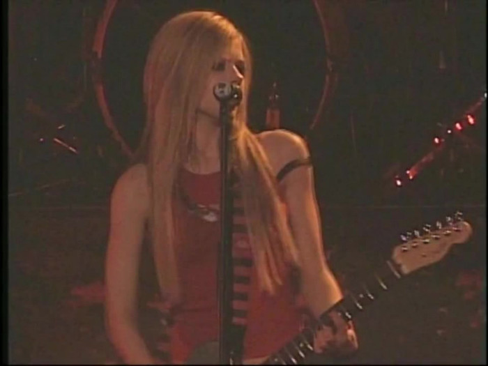 Bonez Tour Documentary [HD] Part2 - Avril Lavigne 2193