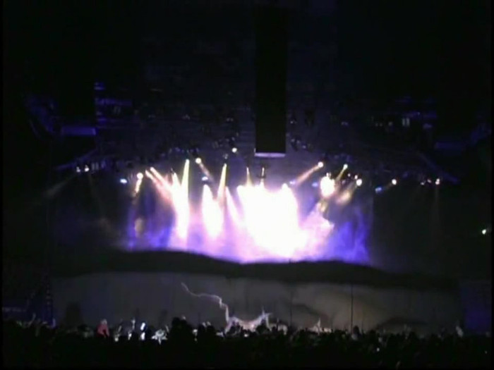 Bonez Tour Documentary [HD] Part2 - Avril Lavigne 0727 - Avril - Lavigne - 2008 - Bonez - Tour - Documentary - oo2