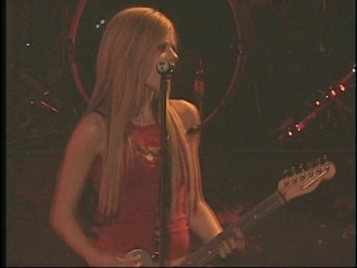 Bonez Tour Documentary [HD] Part2 - Avril Lavigne 2197