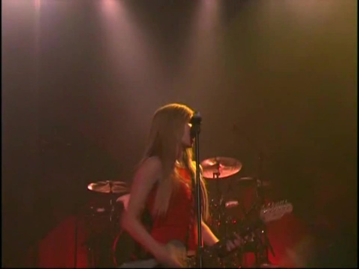 Bonez Tour Documentary [HD] Part2 - Avril Lavigne 2200