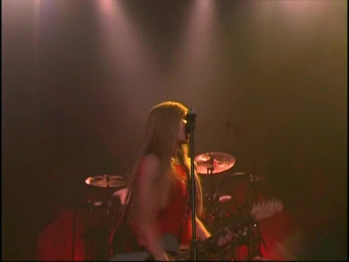 Bonez Tour Documentary [HD] Part2 - Avril Lavigne 2202