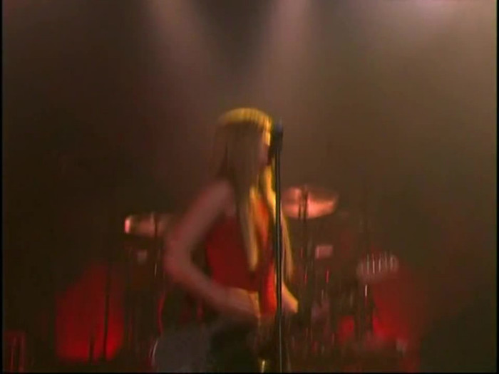 Bonez Tour Documentary [HD] Part2 - Avril Lavigne 2206